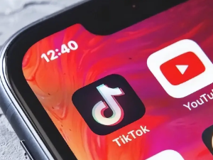 TikTok危险逼近，YouTube短视频疯狂抢人